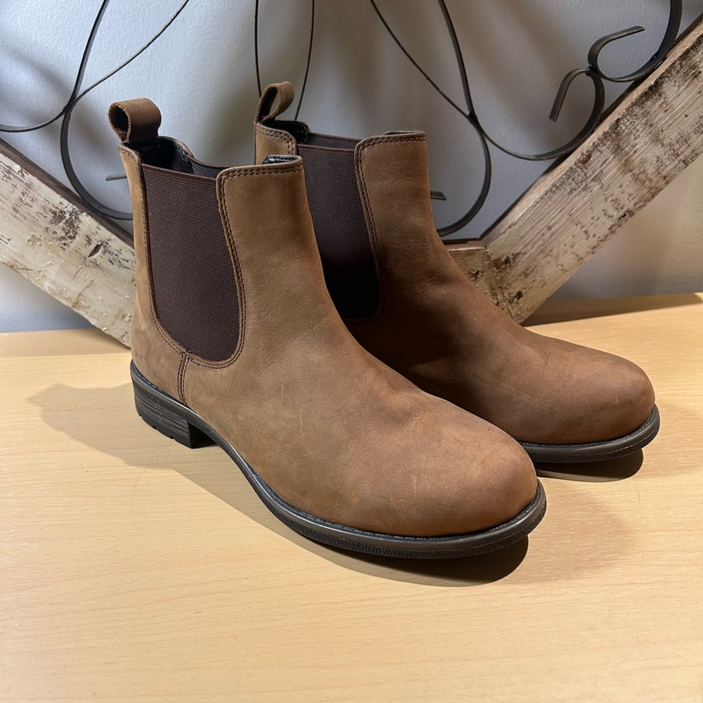 Madison women’s Brown Chelsea Boots